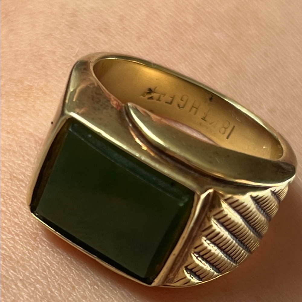 Gold Men's Signet Ring with Dark Green Stone